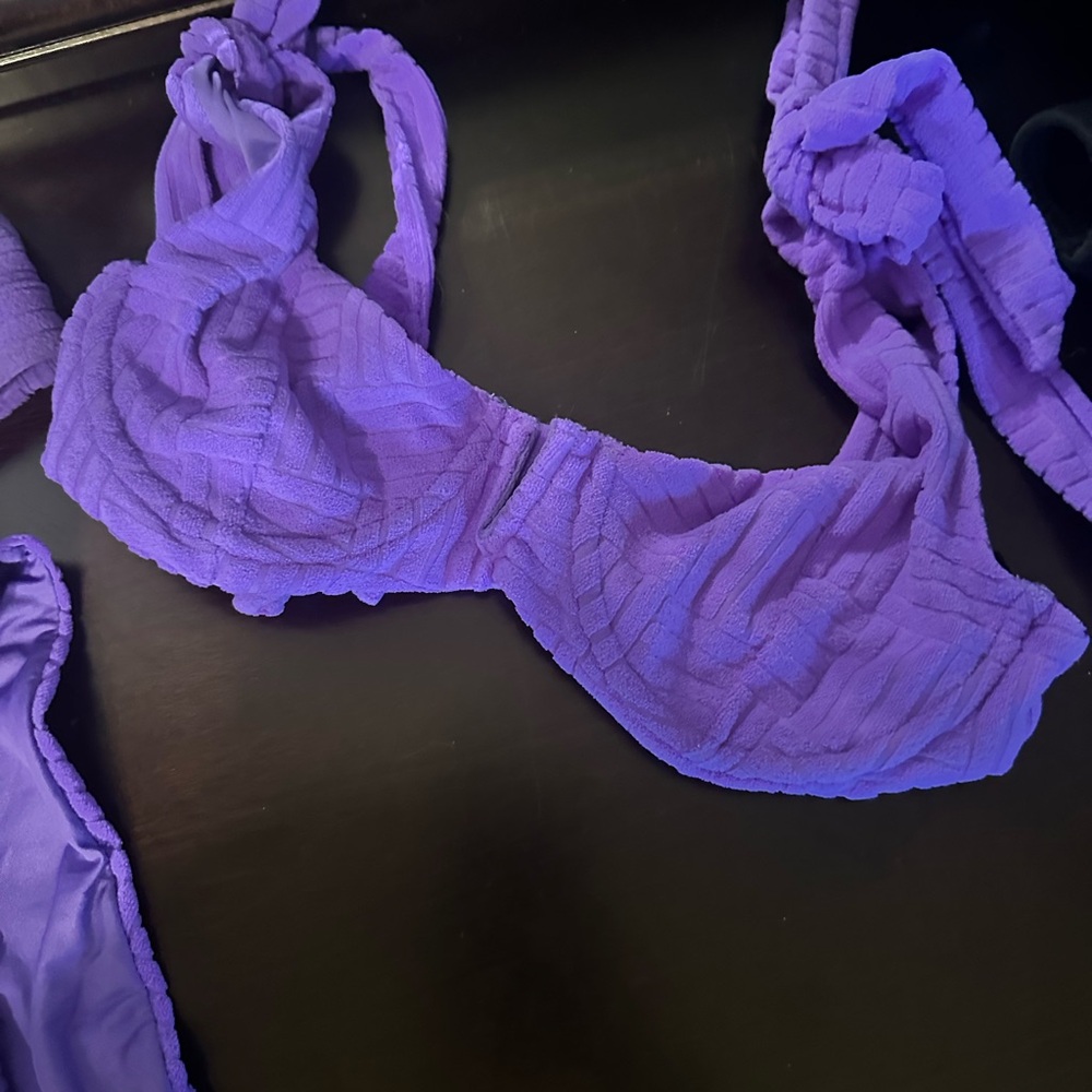 Beach Riot (Blair top violet) (highway bottom violet) (regular top violet)